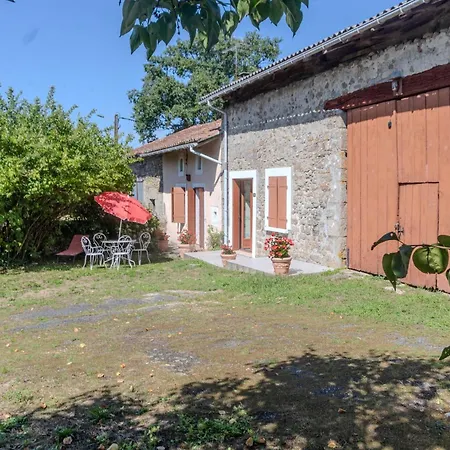 Logis Des Tilleuls * Saint-Mathieu